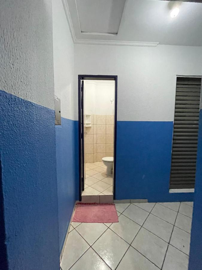 Portaria E Circulacao De Hospedes So Ate 23 Horas - Reabre As 5 Horas - Compartilhado Tompell Hostel Понта-Поран Экстерьер фото